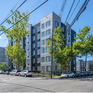 Contemporary Luxury Br, Ewr Airpt, Nyc, Free Pkng, Prudential Cntr, American Dream Mall Apartment Elizabeth