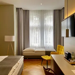 Hotell 38, Berlin