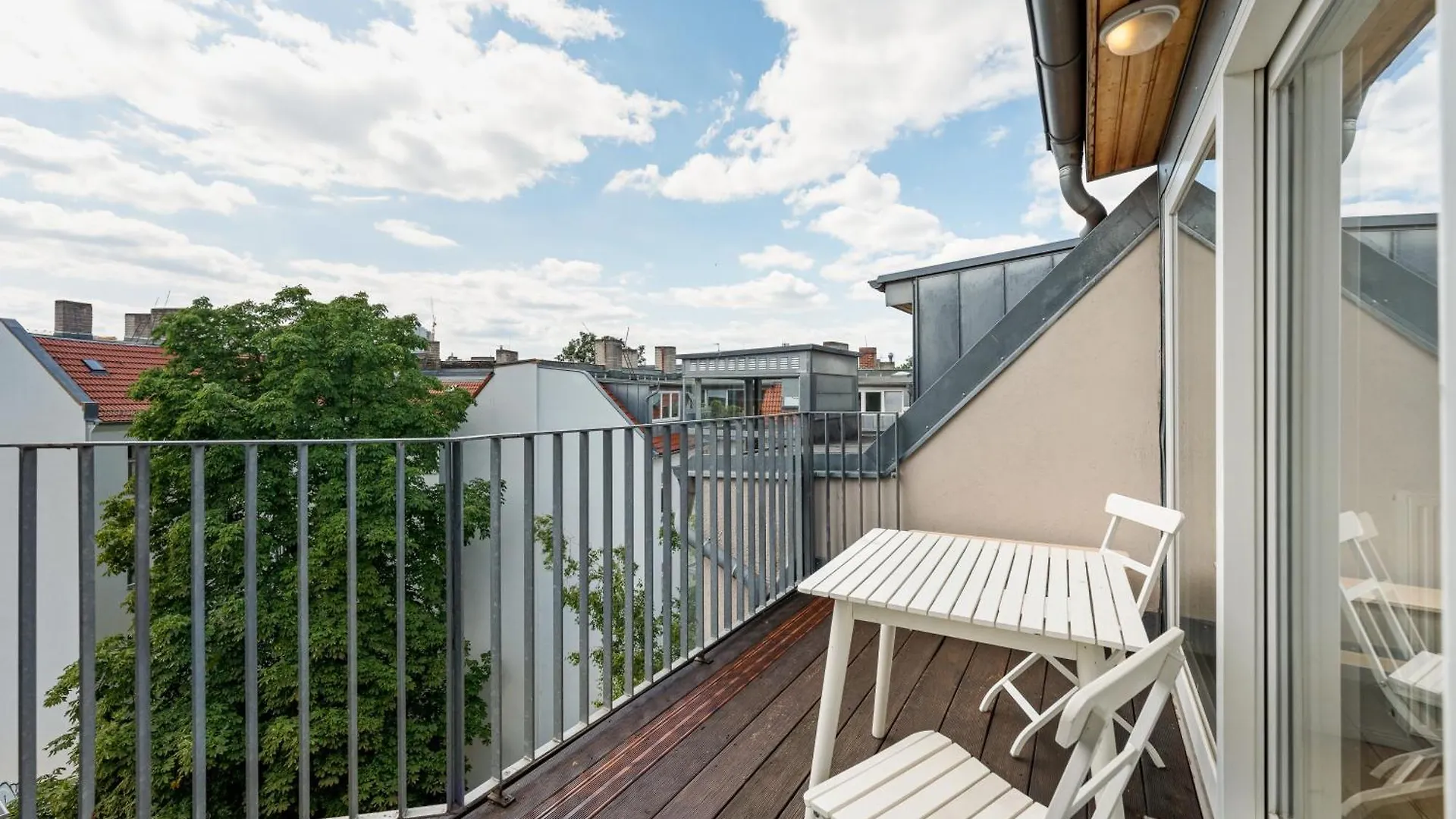 Mooeve Friedrichs Mid Apartment Berlin Germany