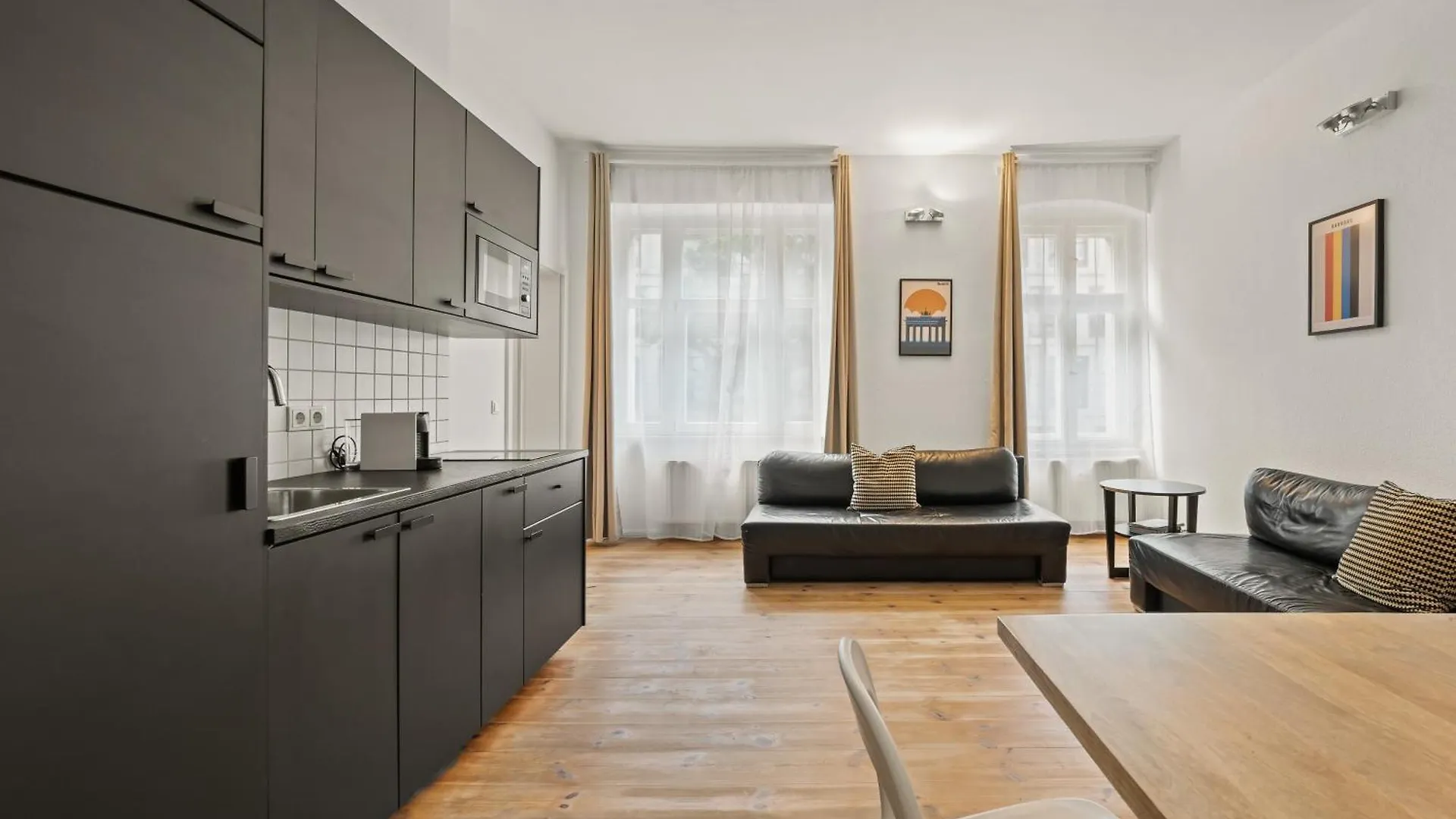Mooeve Friedrichs Mid Apartment Berlin